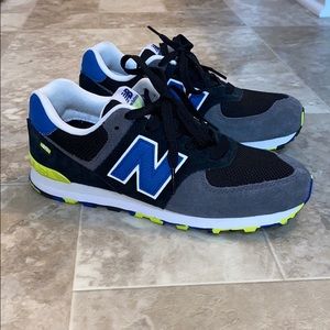 Grade School New Balance 574